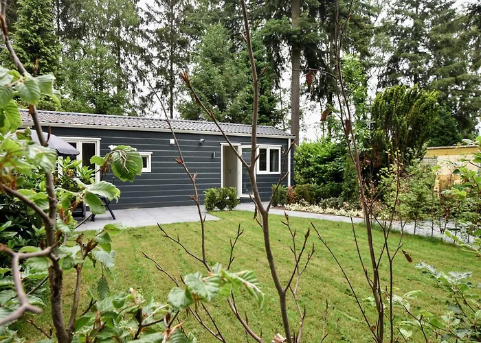 Semesterbostad Stylish In Woods Vorden