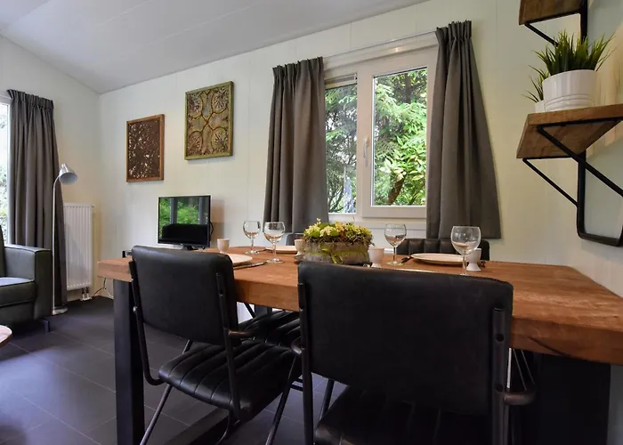 Stylish In Woods Vorden